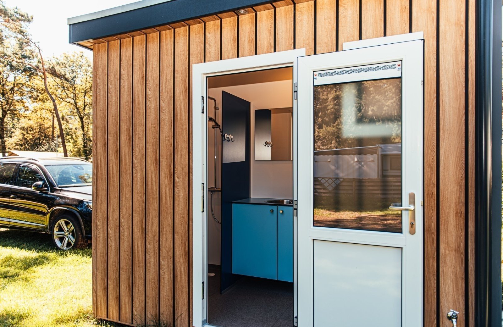 Kampeerplaats met prive sanitair 10 ampere brabant